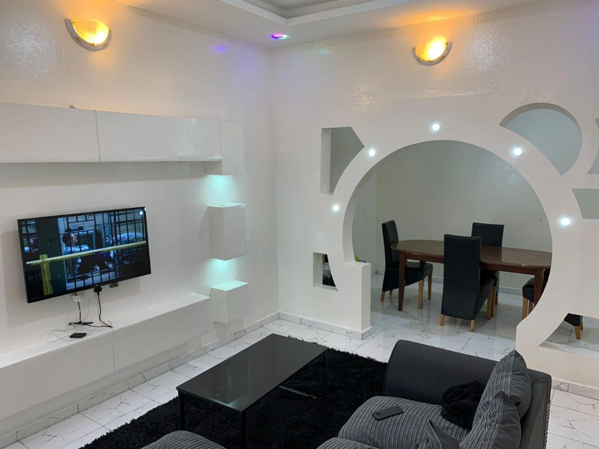 Matano Guest House Brikama Kültér fotó